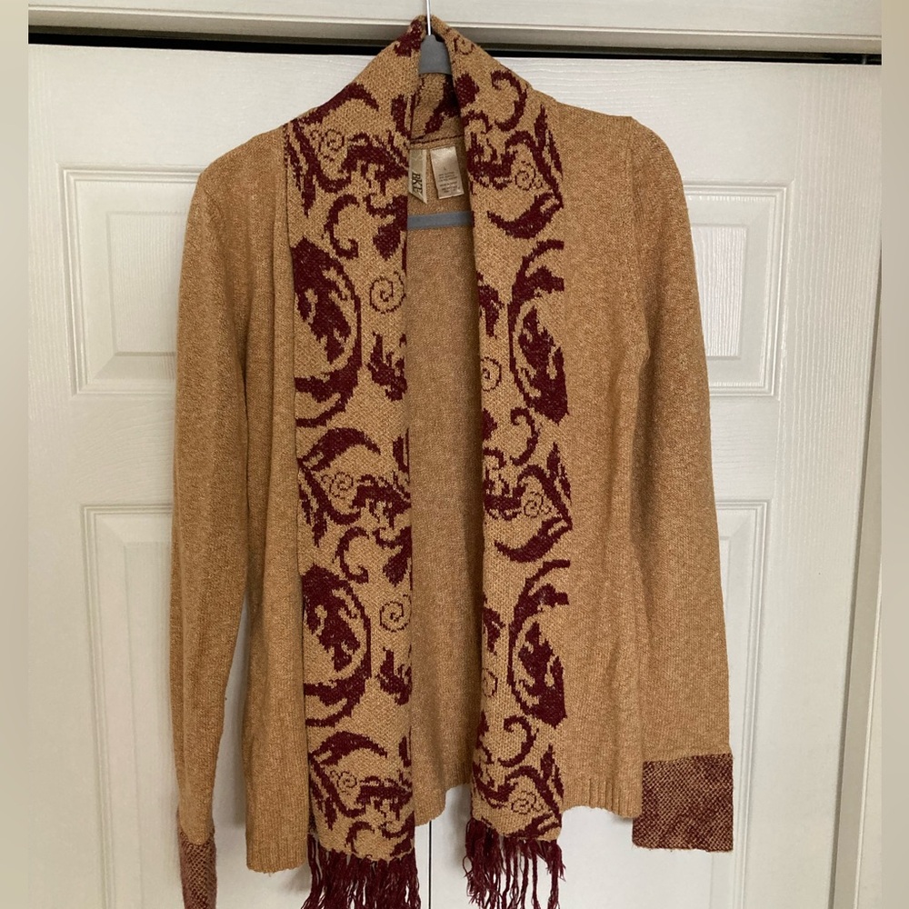 Built in scarf open front cardigan BKE Tan and Burgundy